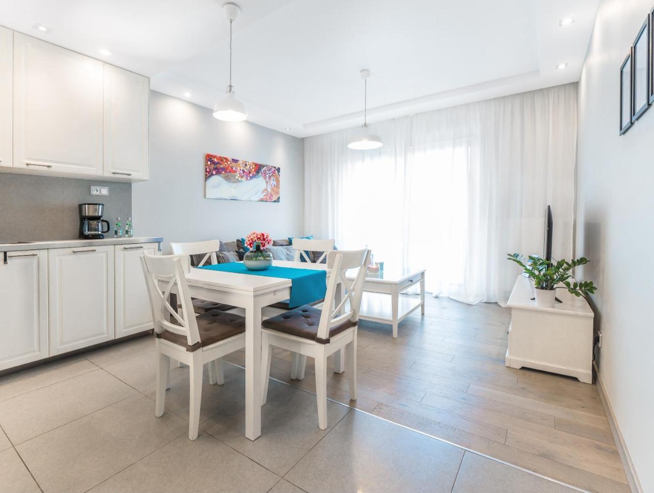 Apartamenty Homely Place - Parking 7 Poznań Zewnętrze zdjęcie