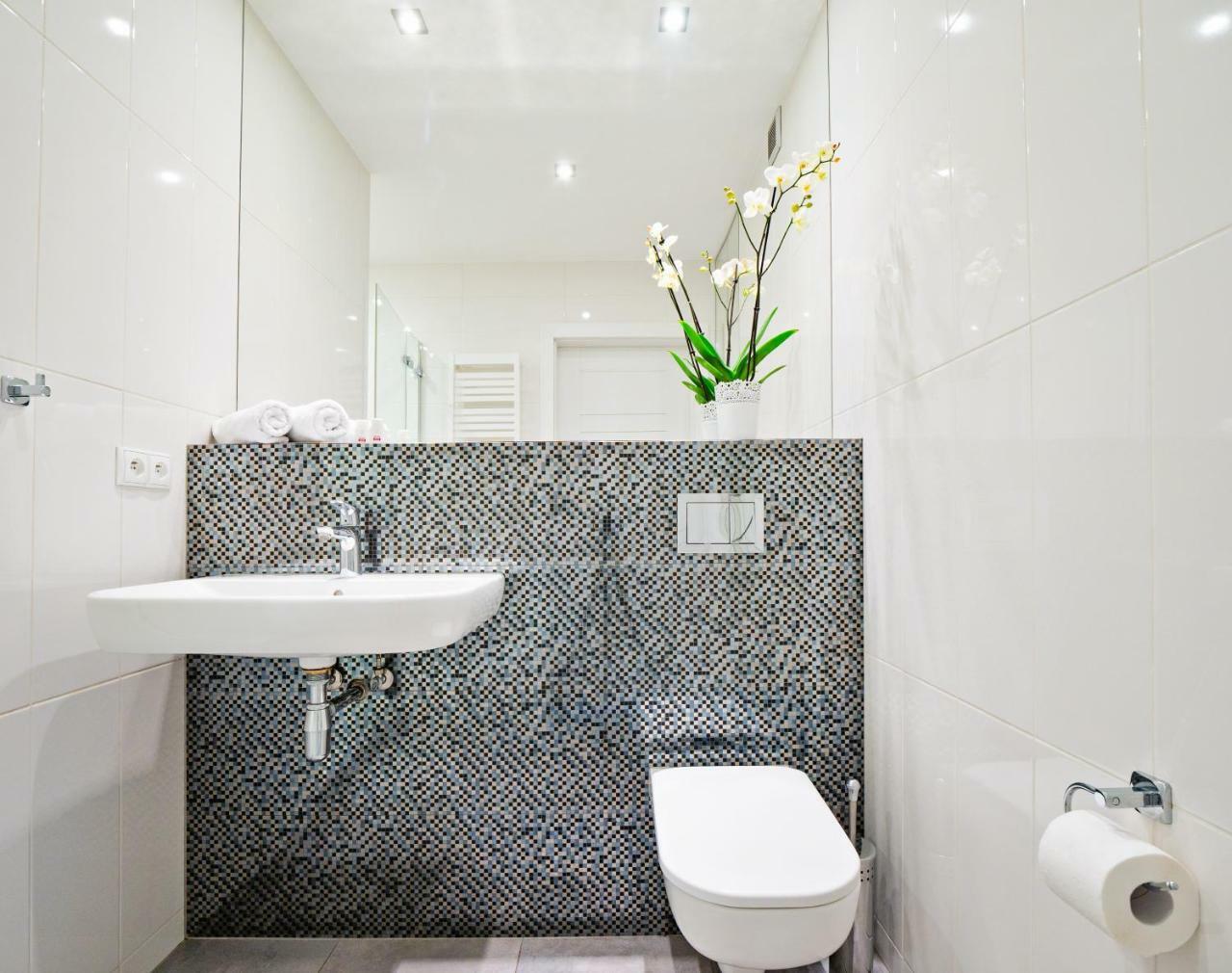 Apartamenty Homely Place - Parking 7 Poznań Zewnętrze zdjęcie